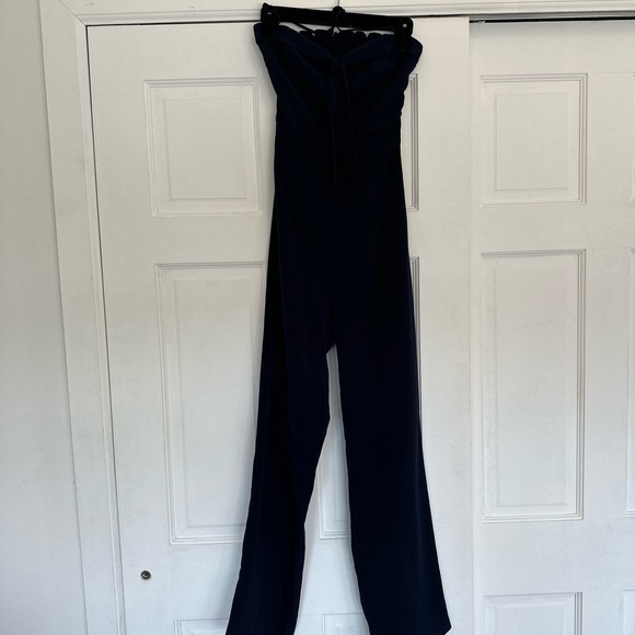 Vintage Reformation Navy blue halter jumpsuit w/open back. Size XS. - Picture 6 of 8